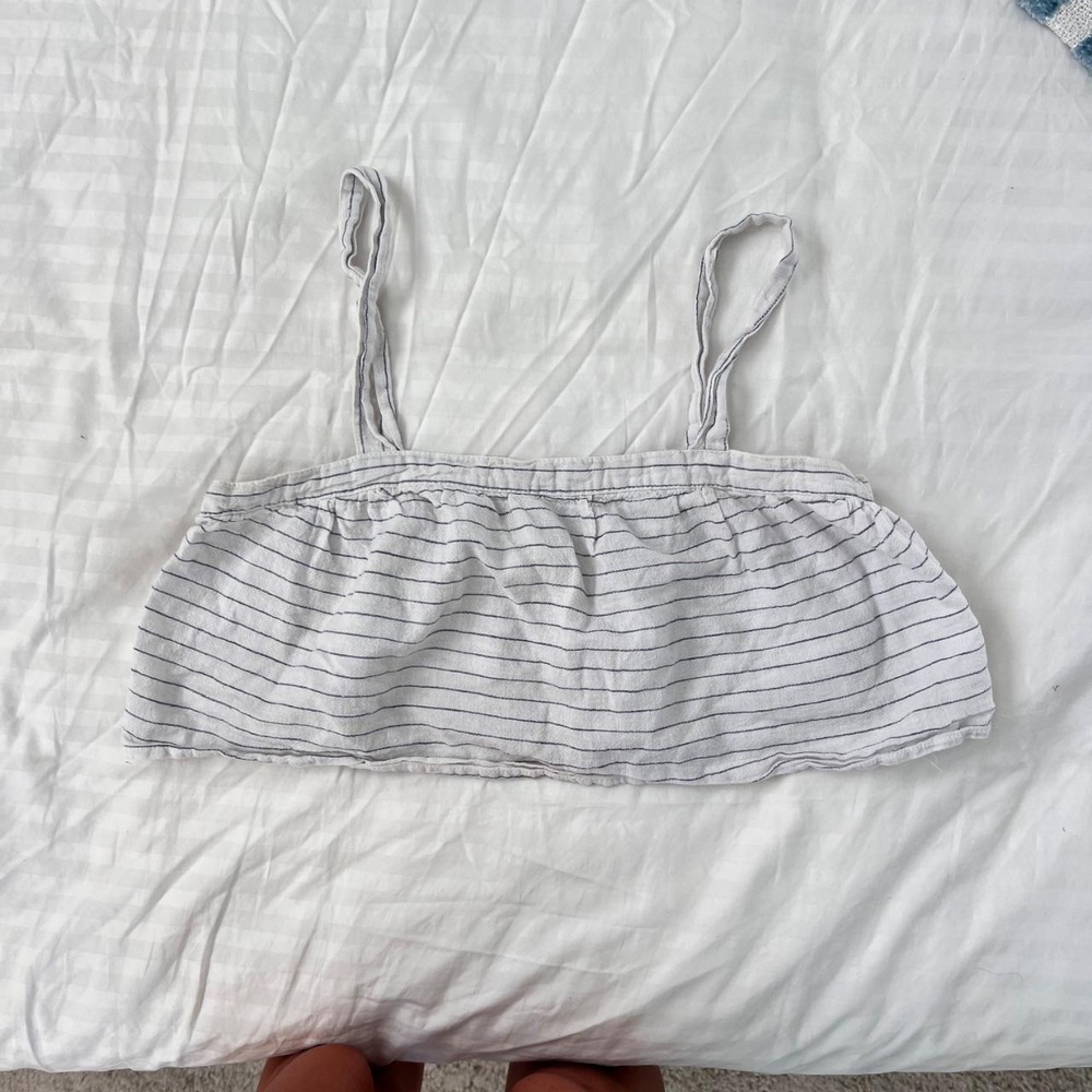 Ruby Moon White Stripe Cropped Smocked Tank Top M
